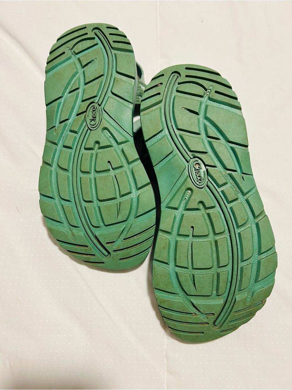 Chacos-light mint color Size 5 - Picture 2 of 6